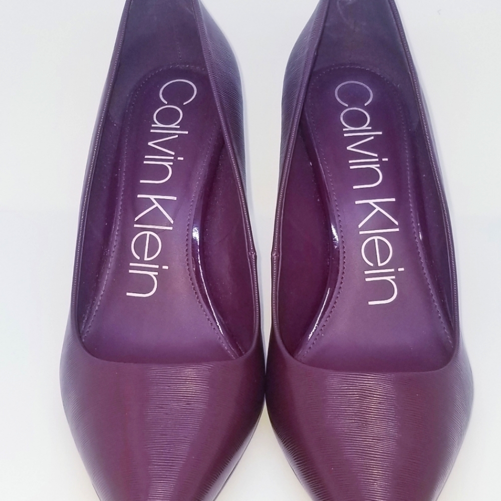 CALVINKLEIN-RONNA-RIBBED FAUX PATENT HEEL